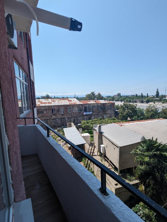 Brand New Apartment In Кутаиси Екстериор снимка